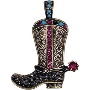 Country Western Boot Pendant to wear with your favorite necklace! NEW!